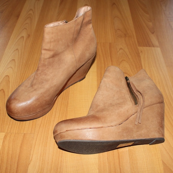 Aldo Sz 8 Brown Leather Platform Boots Round Toe - Picture 1 of 8